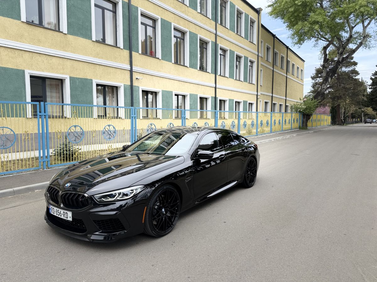BMW M8 - фото 7