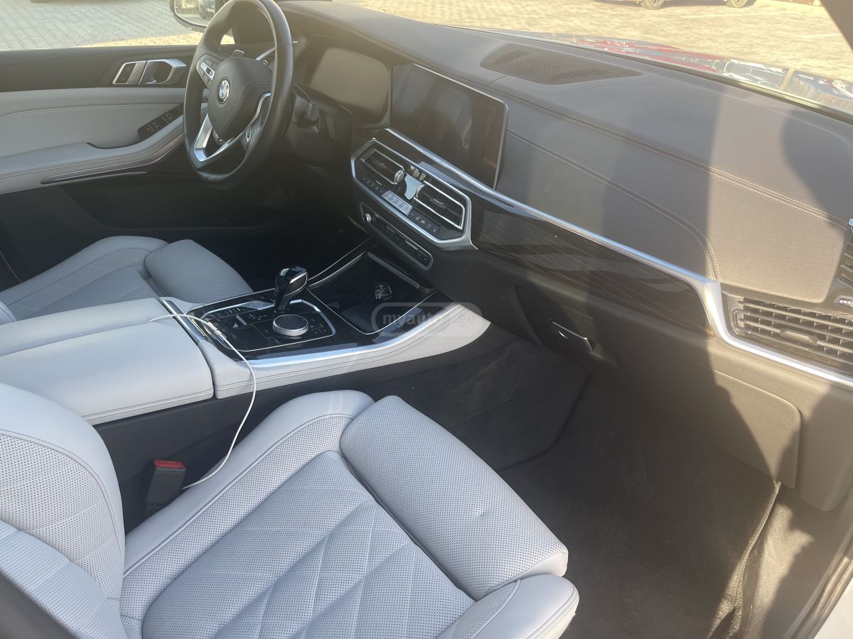 BMW xDrive40i 4dr All-Wheel Drive — миниатюра 13