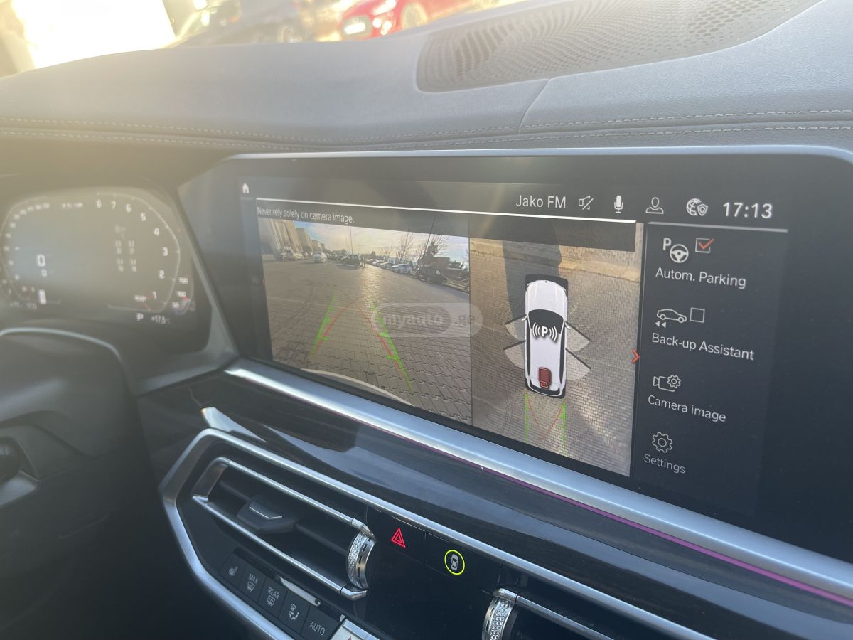 BMW xDrive40i 4dr All-Wheel Drive — миниатюра 14