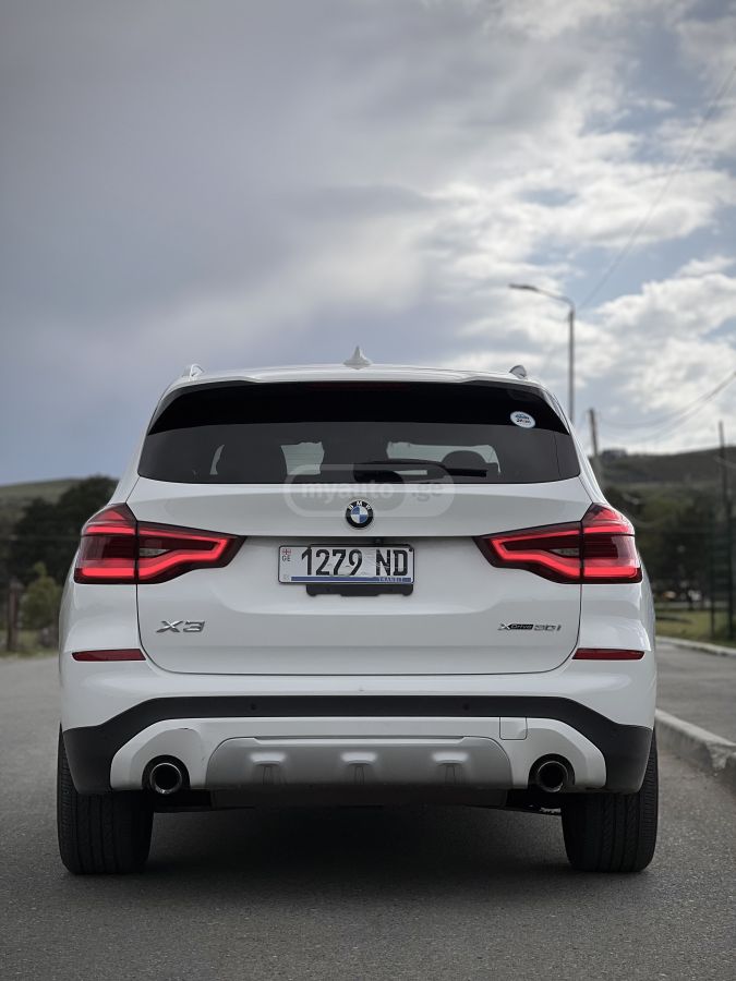 BMW X3 - фото 5