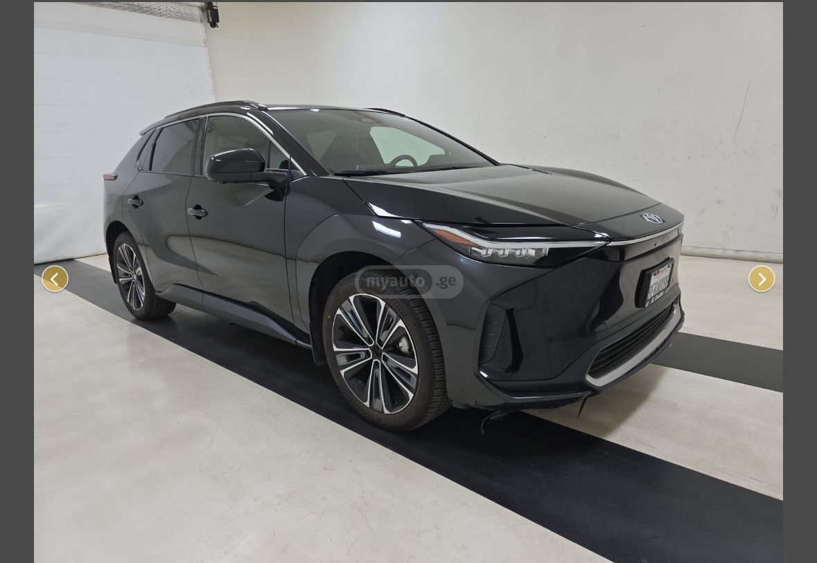 Toyota bZ4X - фото 2