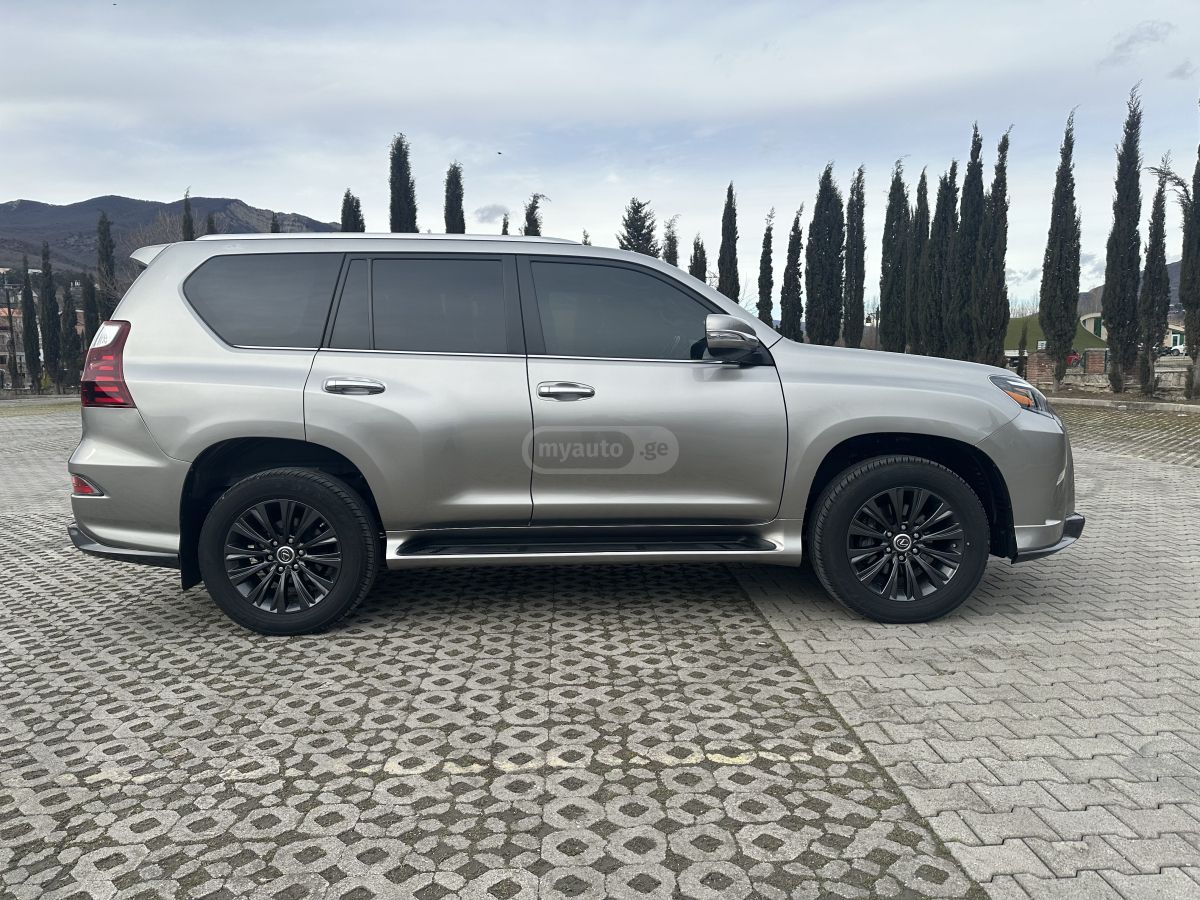 Lexus Luxury 4dr 4x4 Automatic — миниатюра 4