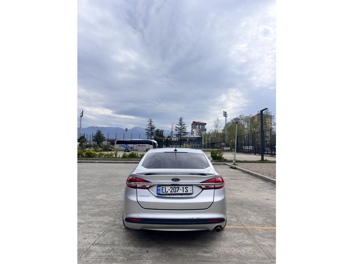 Ford Fusion - фото 4