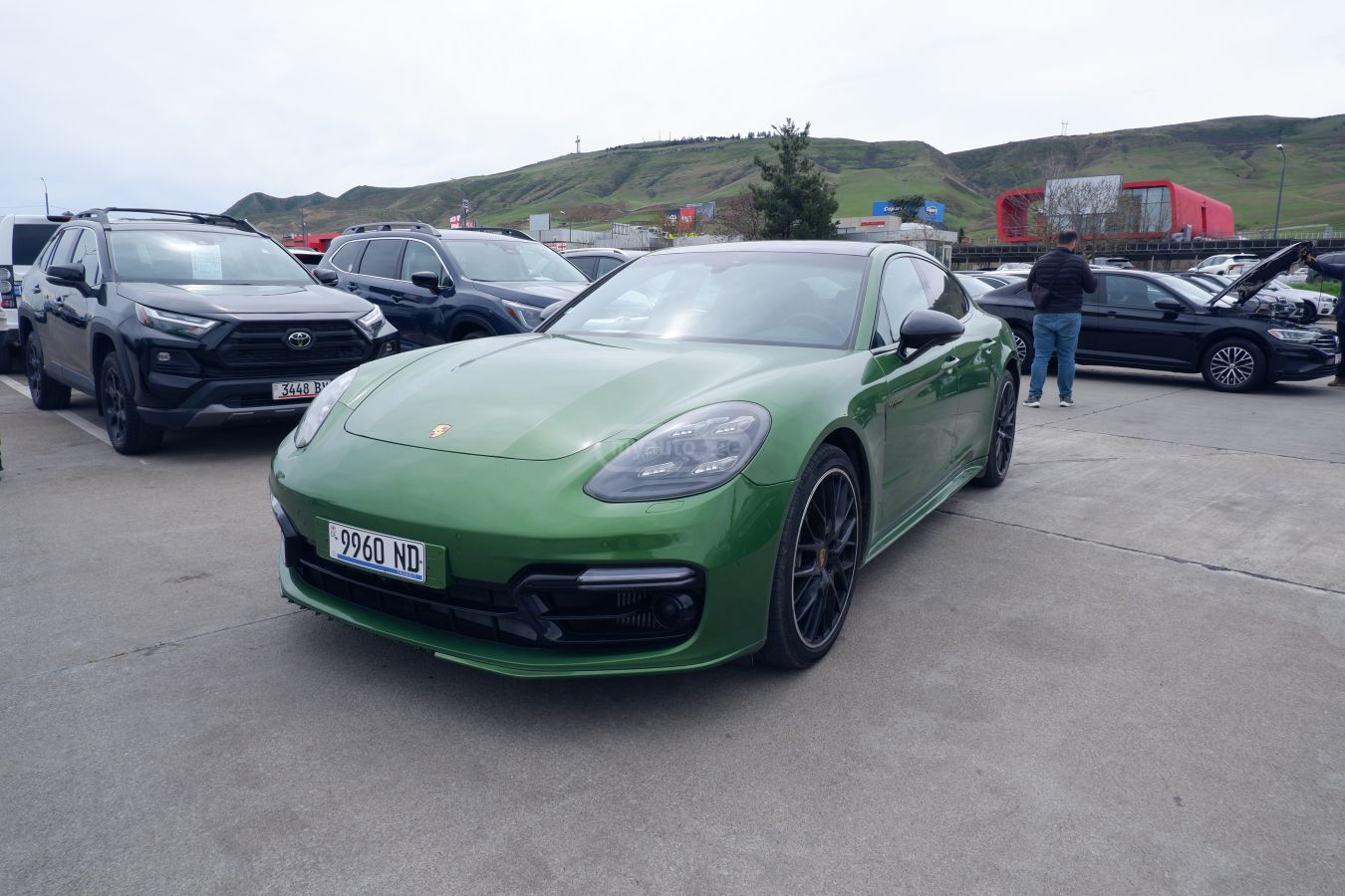 Porsche Panamera - фото 1