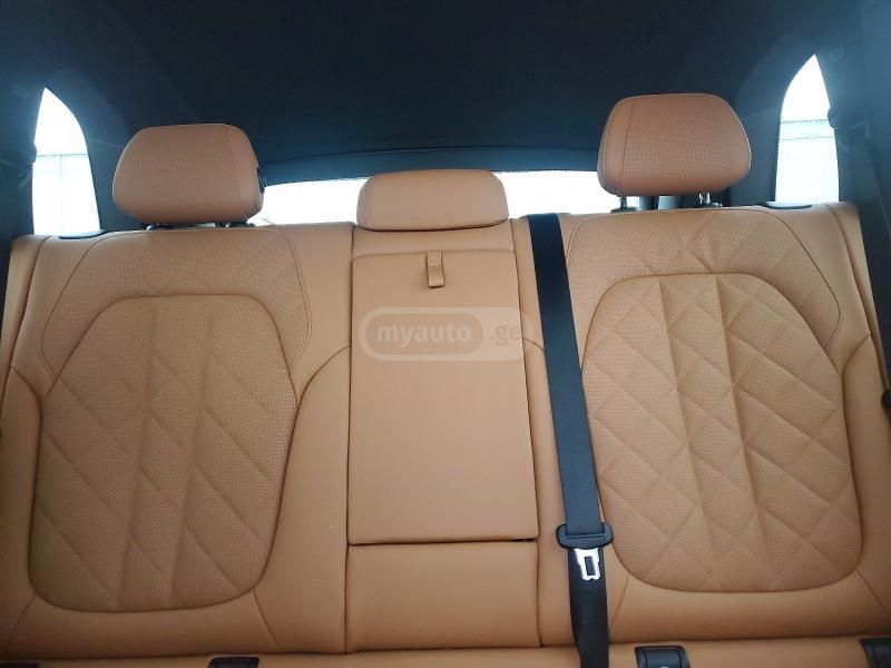 BMW Xdrive40I — миниатюра 7