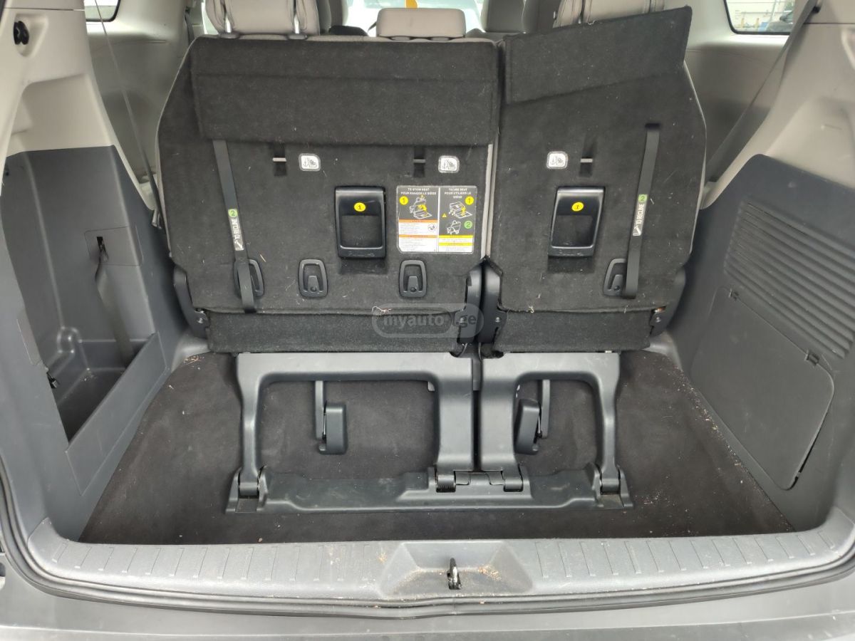 Toyota LE FWD — миниатюра 8