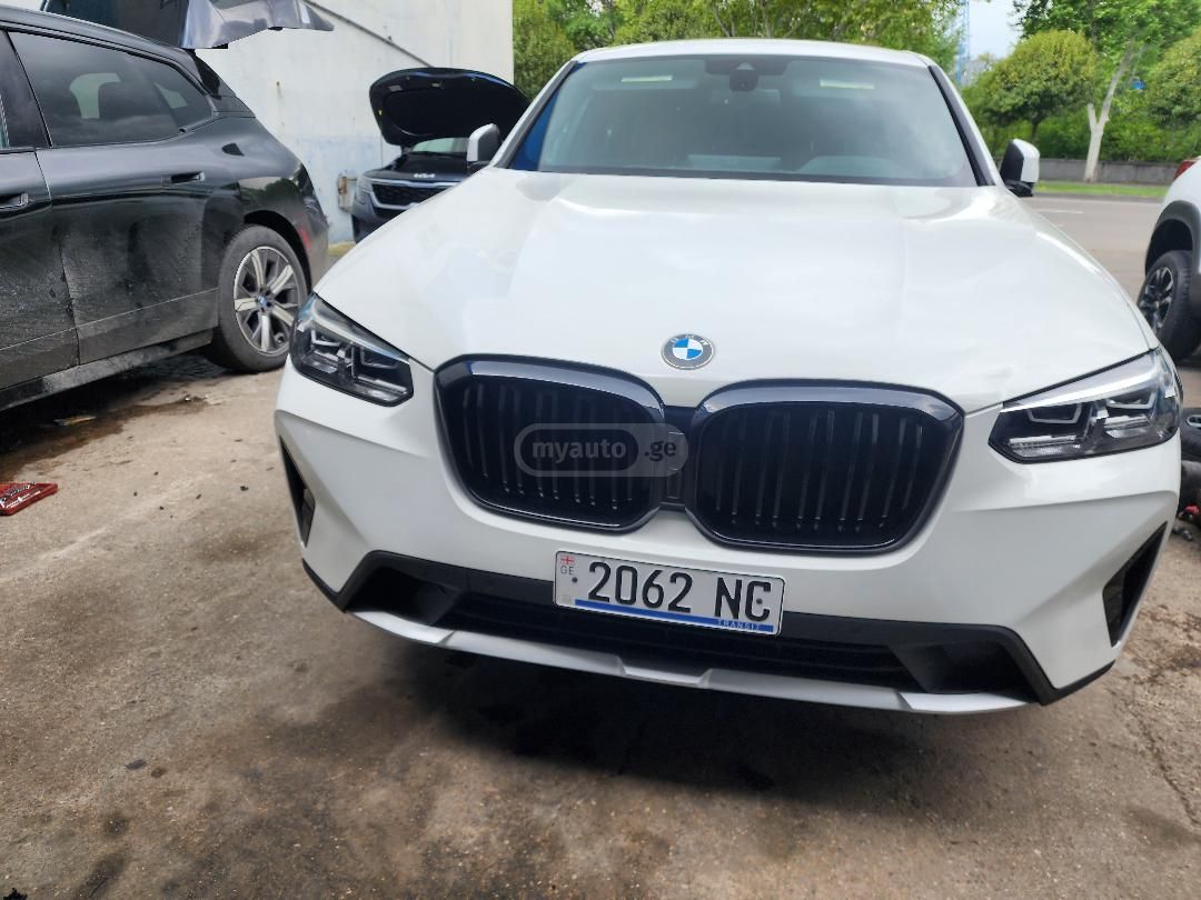 BMW X4 - фото 1