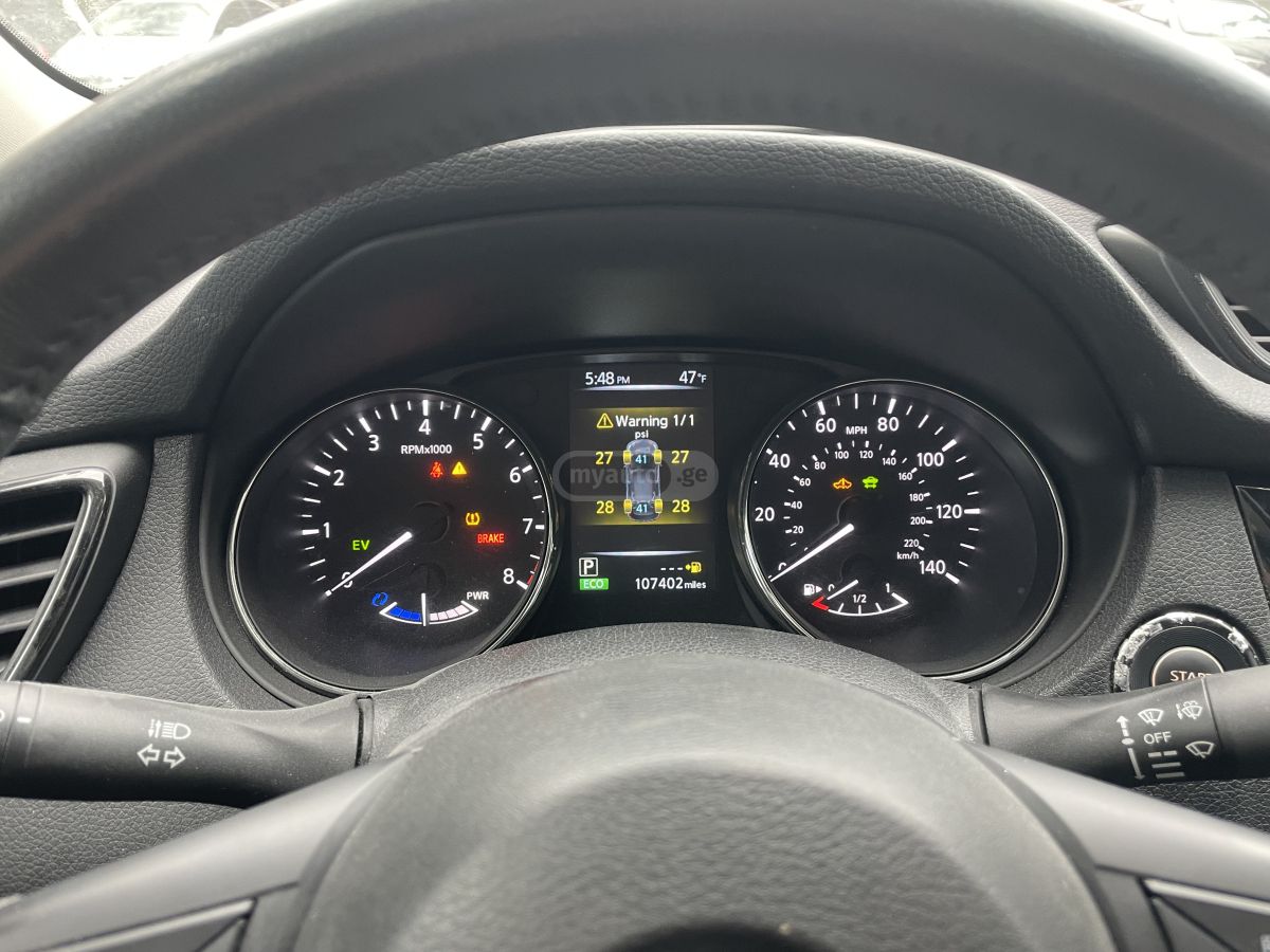 Nissan Rogue - фото 1