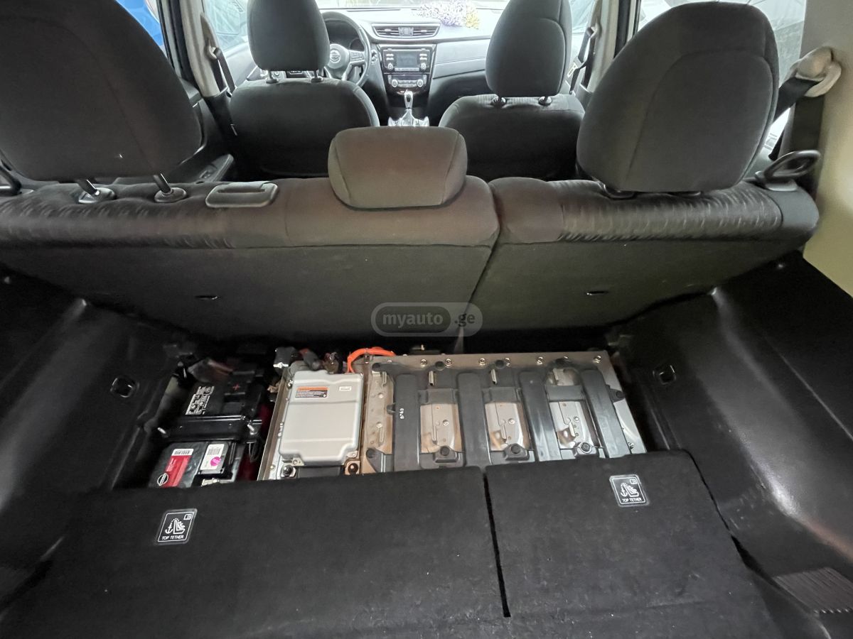 Nissan Rogue - фото 12