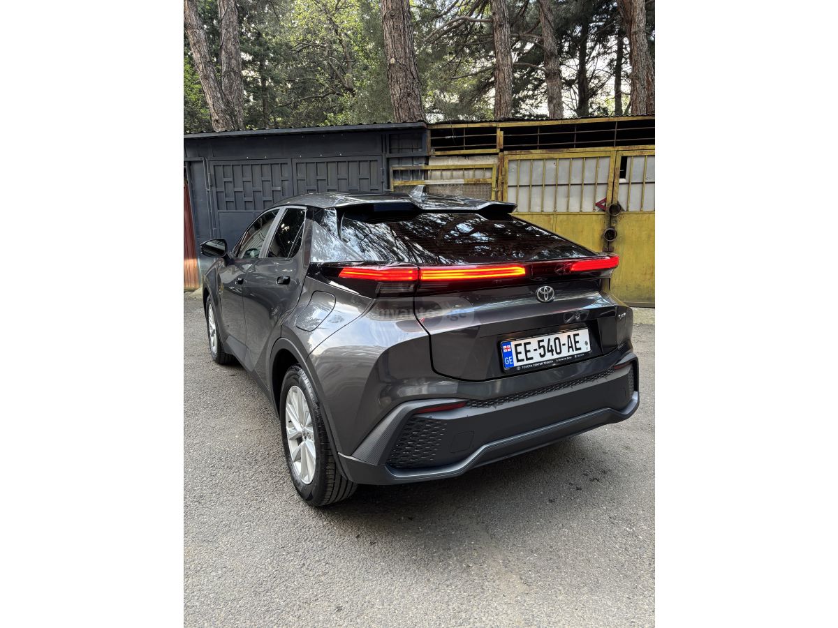Toyota CHR - фото 2