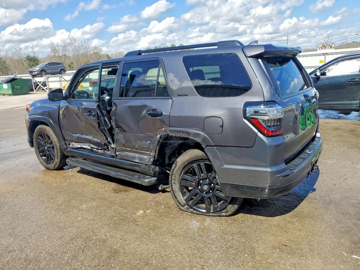 Toyota 4 Runner - фото 2