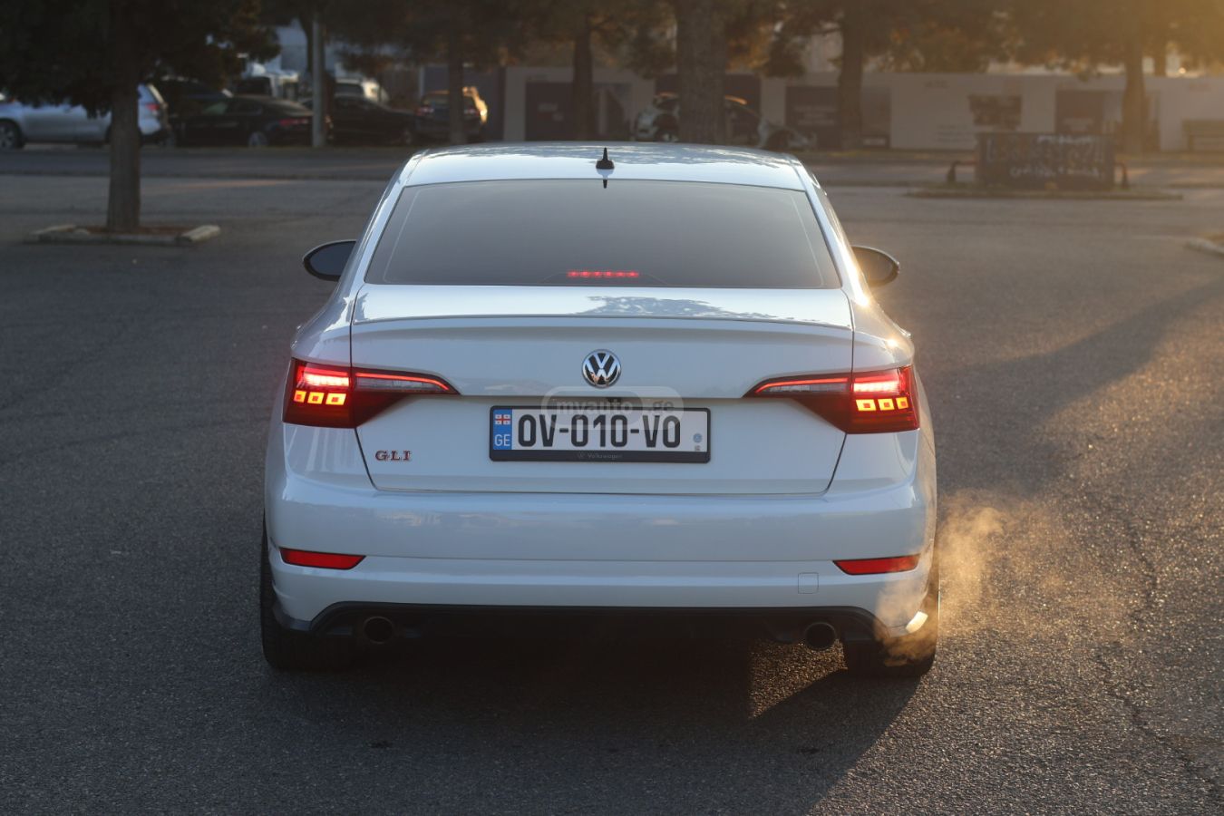 Volkswagen Jetta - фото 4