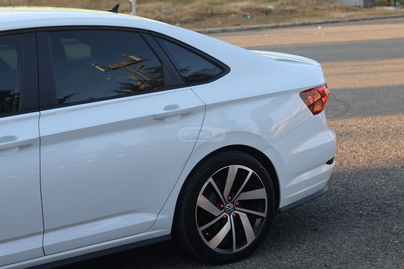 Volkswagen Jetta - фото 7