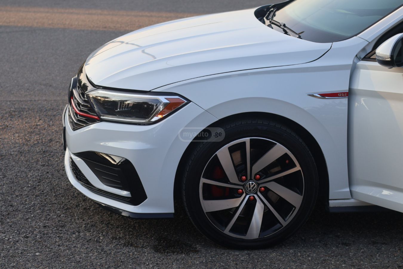 Volkswagen Jetta - фото 8