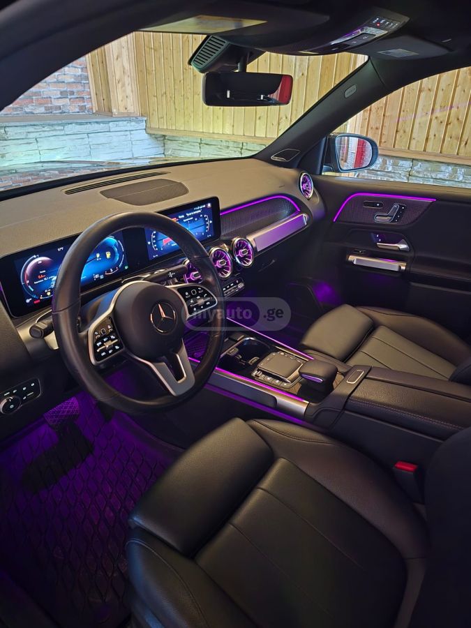 Mercedes-Benz GLB 250 - фото 11