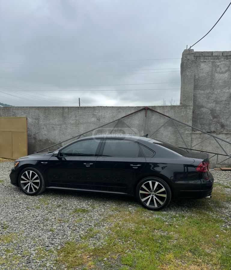 Volkswagen Passat - фото 3