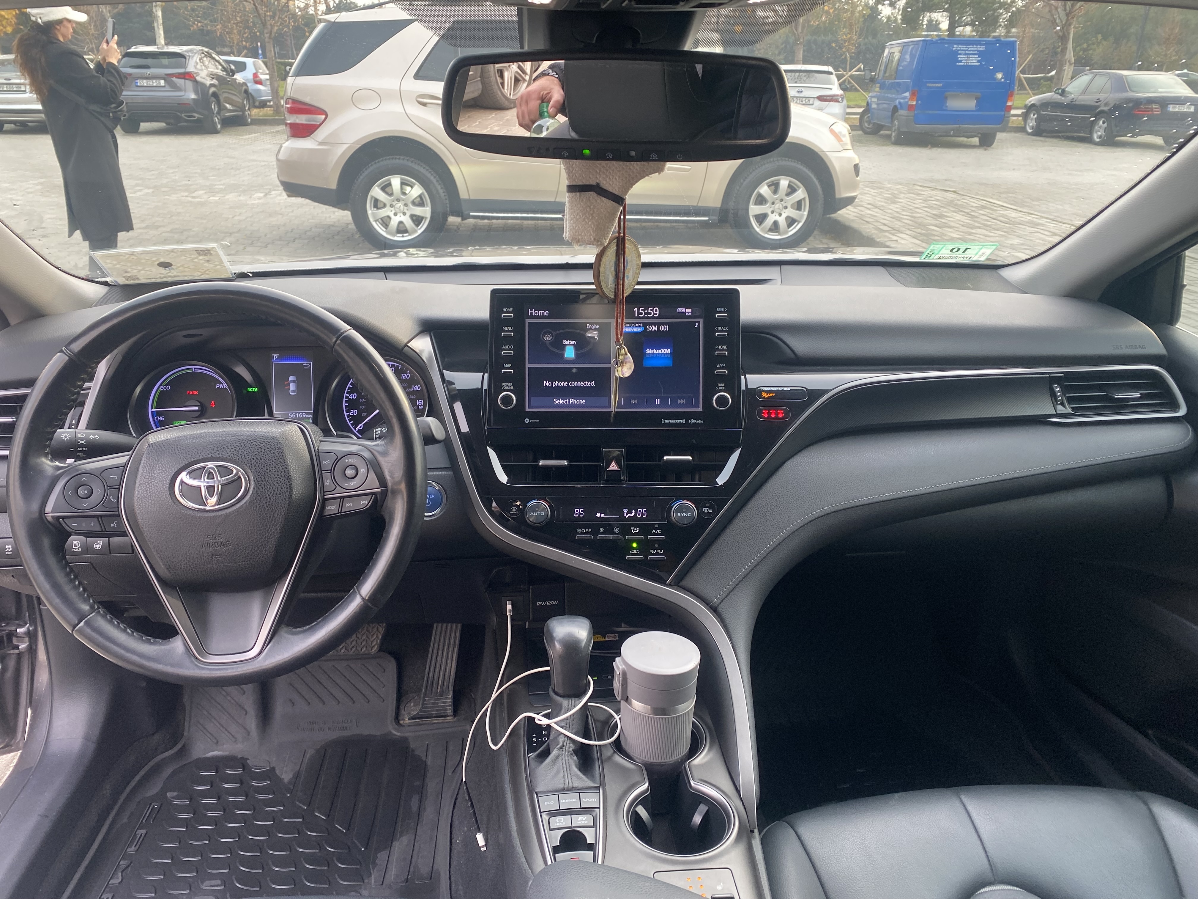 Toyota SE Nightshade 4dr Front-Wheel — миниатюра 5