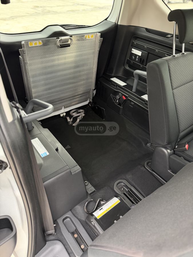 Honda Freed - фото 11