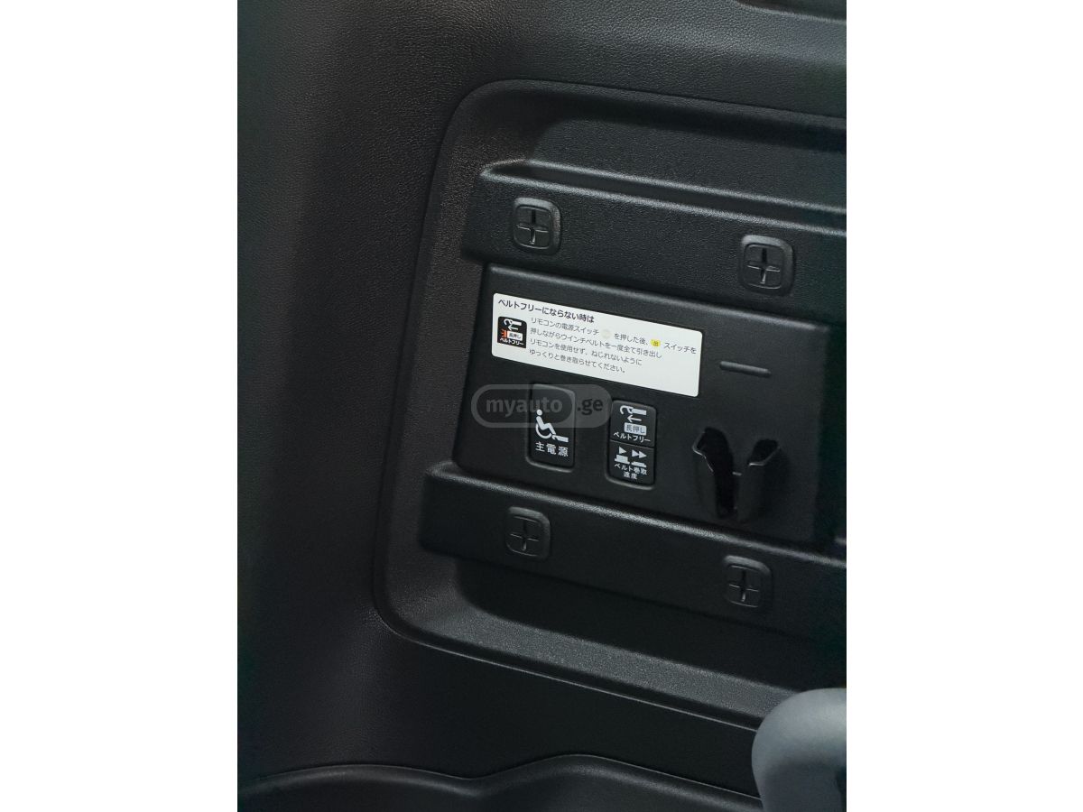 Honda Freed - фото 12