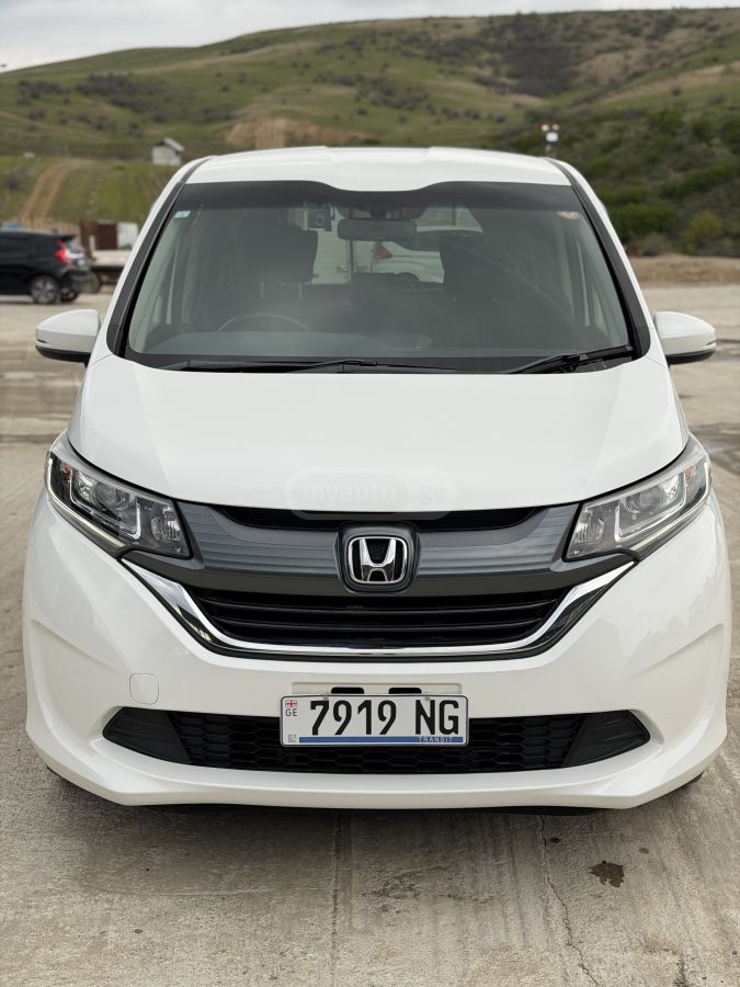 Honda Freed - фото 8