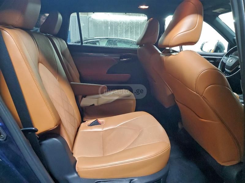 Toyota Highlander - фото 10