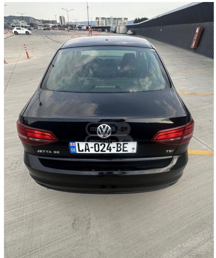 Volkswagen Jetta - фото 12