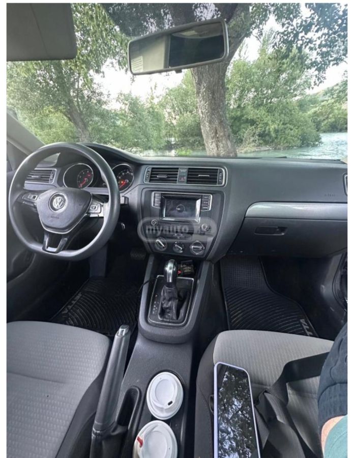 Volkswagen Jetta - фото 15