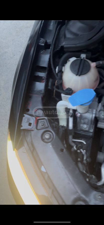 Volkswagen Jetta - фото 5