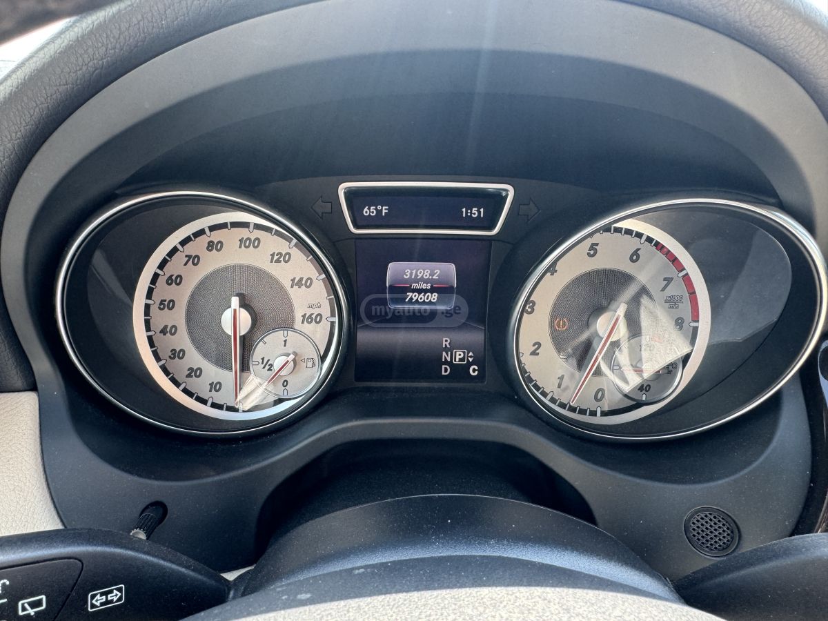Mercedes-Benz GLA 250 - фото 12