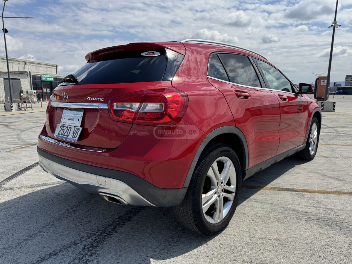 Mercedes-Benz GLA 250 - фото 4