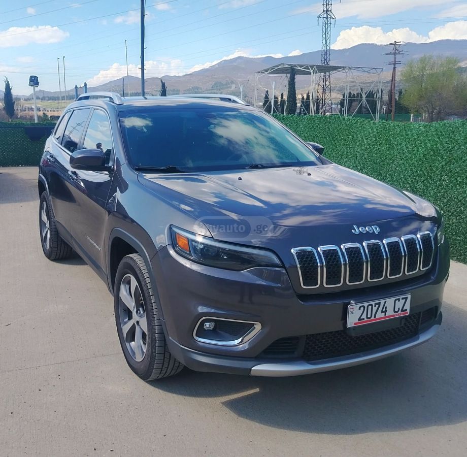 Jeep Cherokee - фото 3