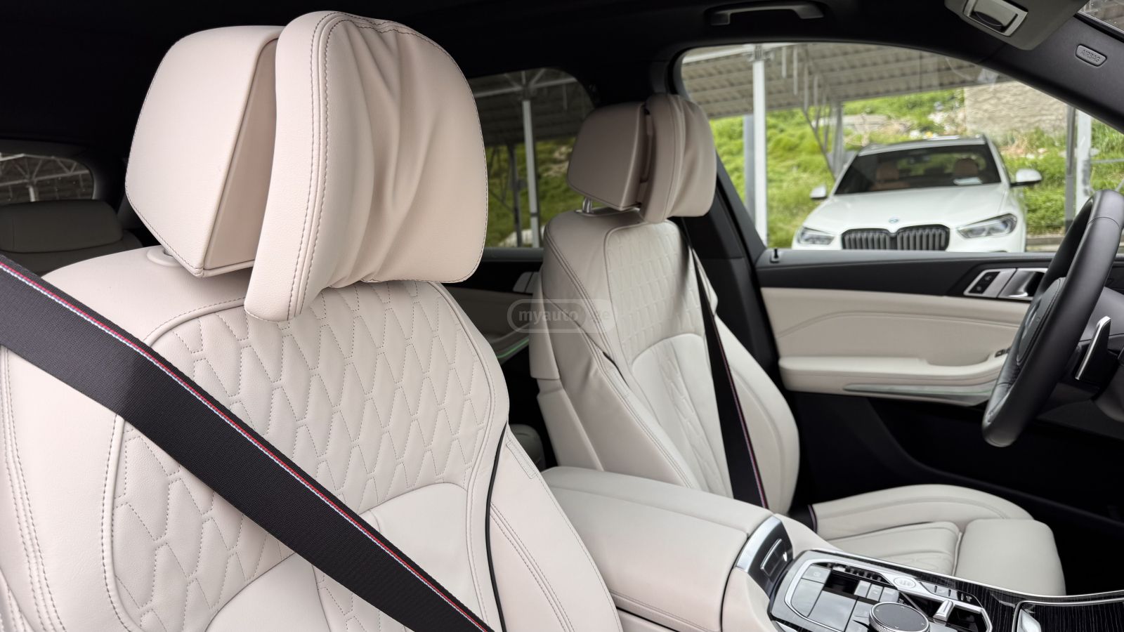 BMW X5 - фото 12