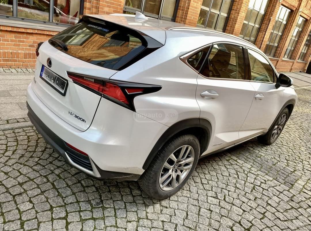 Lexus NX 300 - фото 4