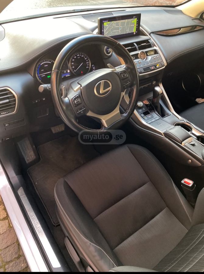 Lexus NX 300 - фото 6
