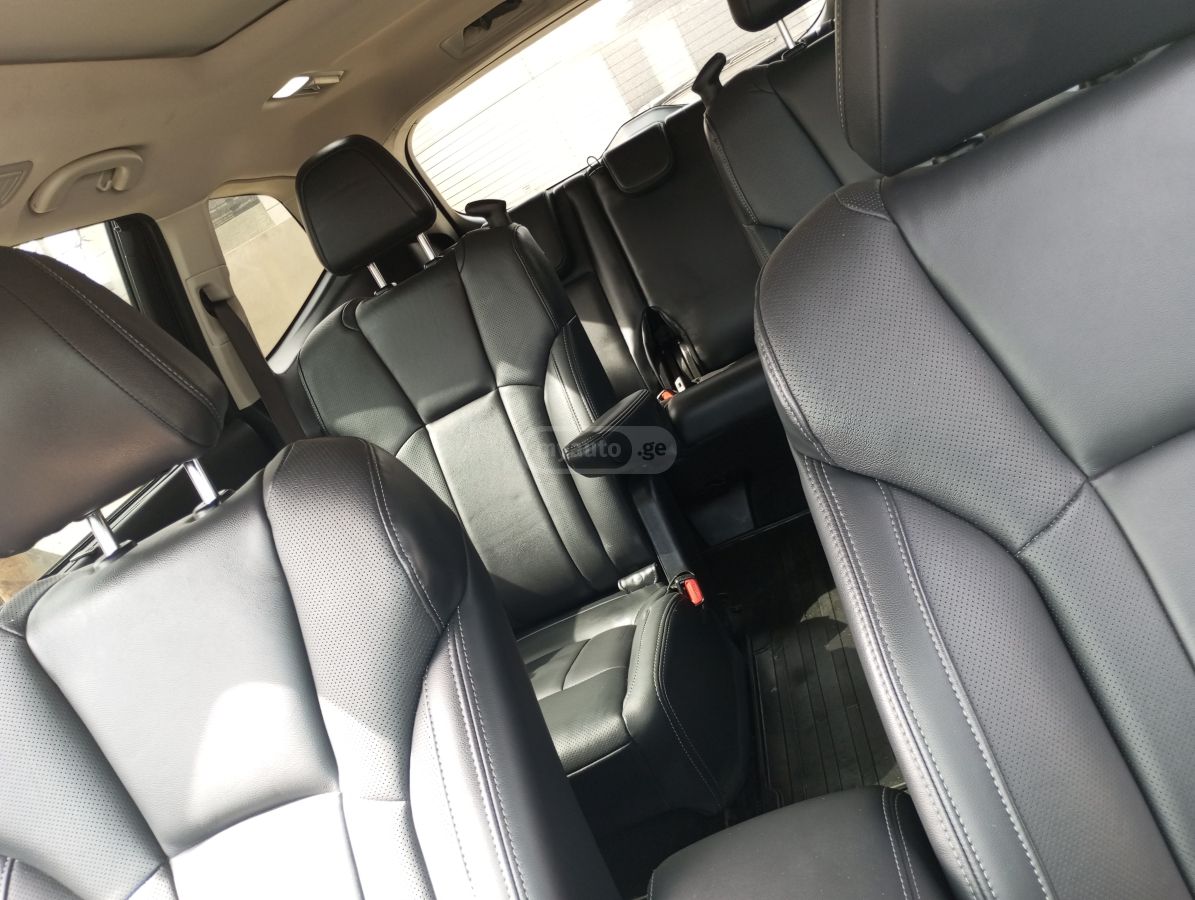 Subaru Limited All-Wheel Drive CVT — миниатюра 10