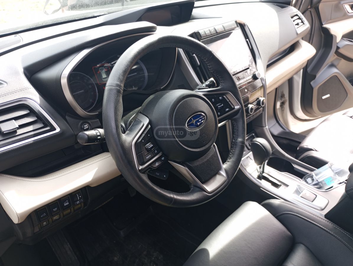 Subaru Limited All-Wheel Drive CVT — миниатюра 11