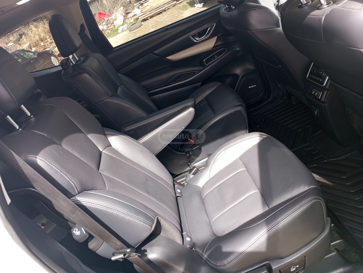 Subaru Limited All-Wheel Drive CVT — миниатюра 12