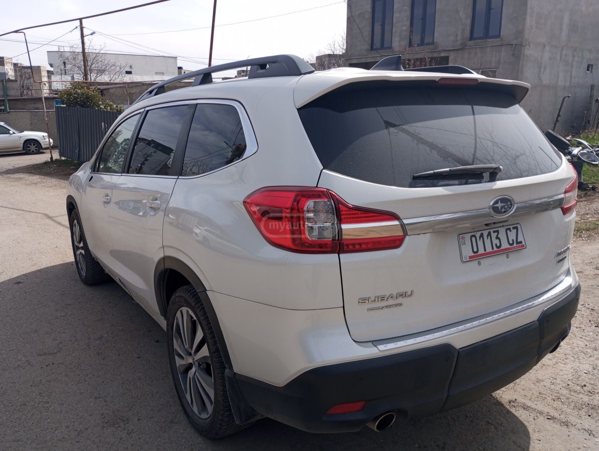 Subaru Limited All-Wheel Drive CVT — миниатюра 6