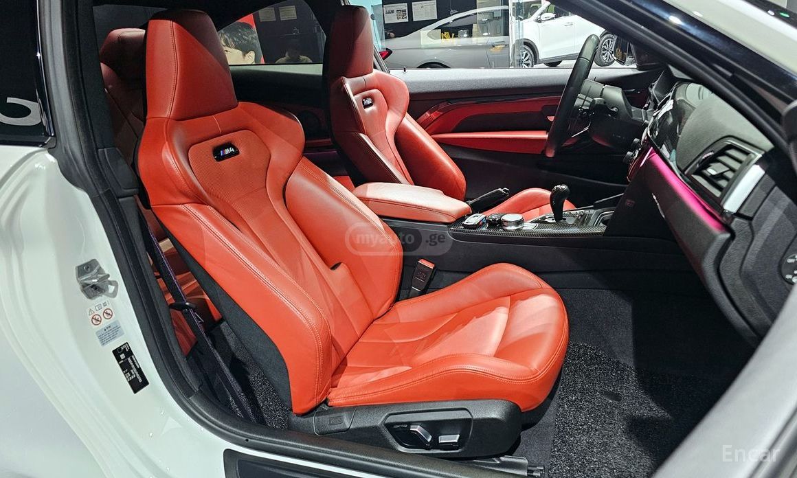 BMW CS 2dr Rear-Wheel Drive Coupe — миниатюра 12