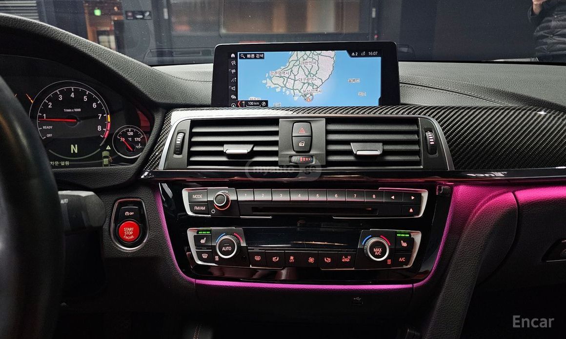 BMW CS 2dr Rear-Wheel Drive Coupe — миниатюра 14