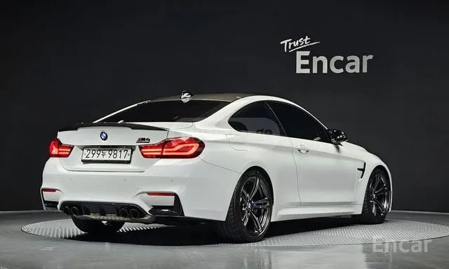 BMW CS 2dr Rear-Wheel Drive Coupe — миниатюра 3