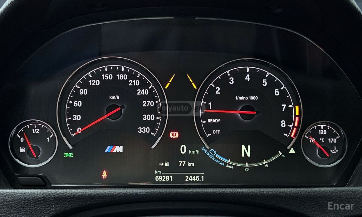 BMW CS 2dr Rear-Wheel Drive Coupe — миниатюра 9