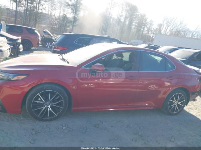 Toyota SE — миниатюра 12