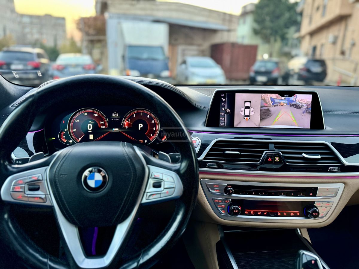 BMW 750 - фото 8