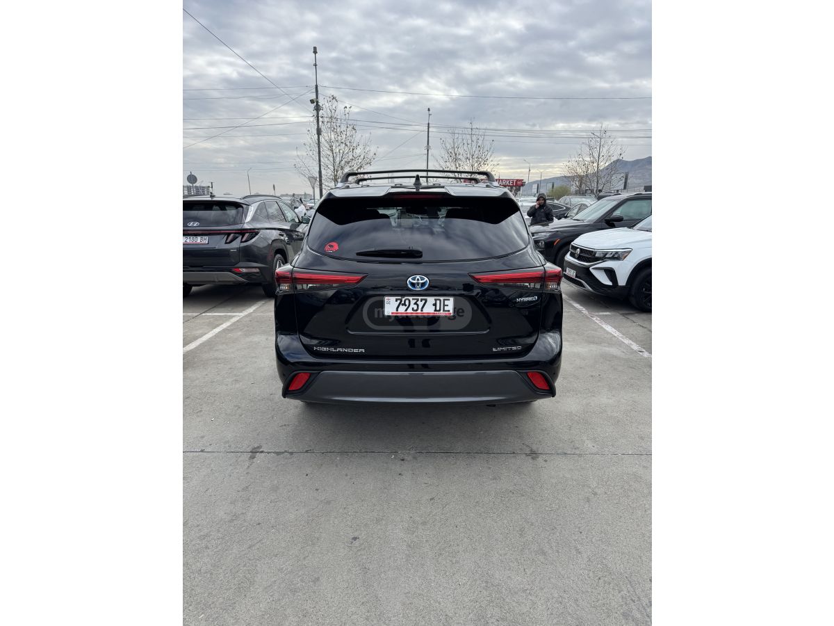 Toyota Highlander - фото 3