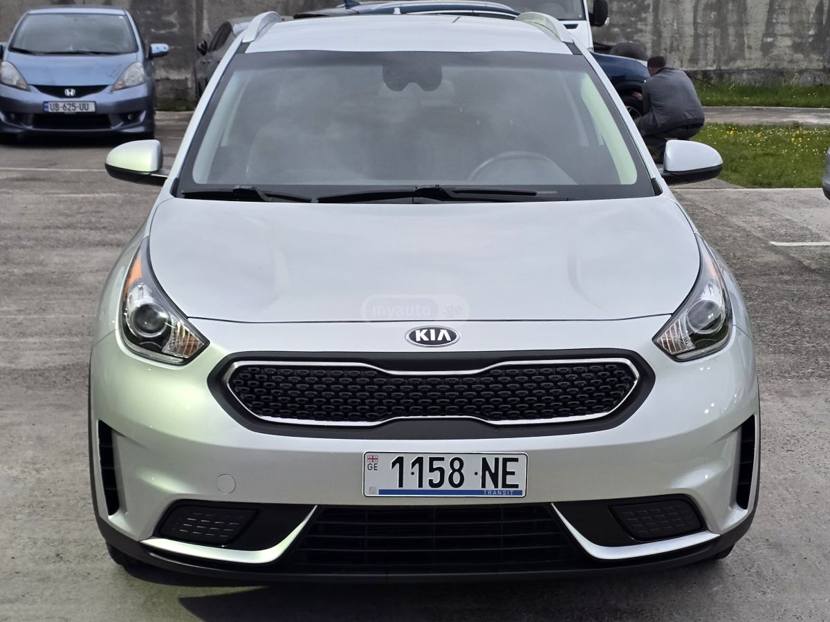 Kia Niro - фото 1