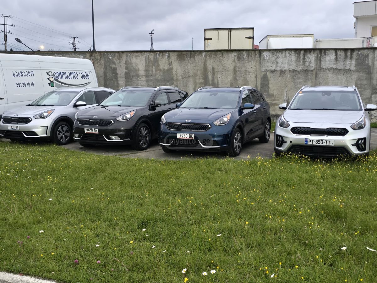 Kia Niro - фото 13