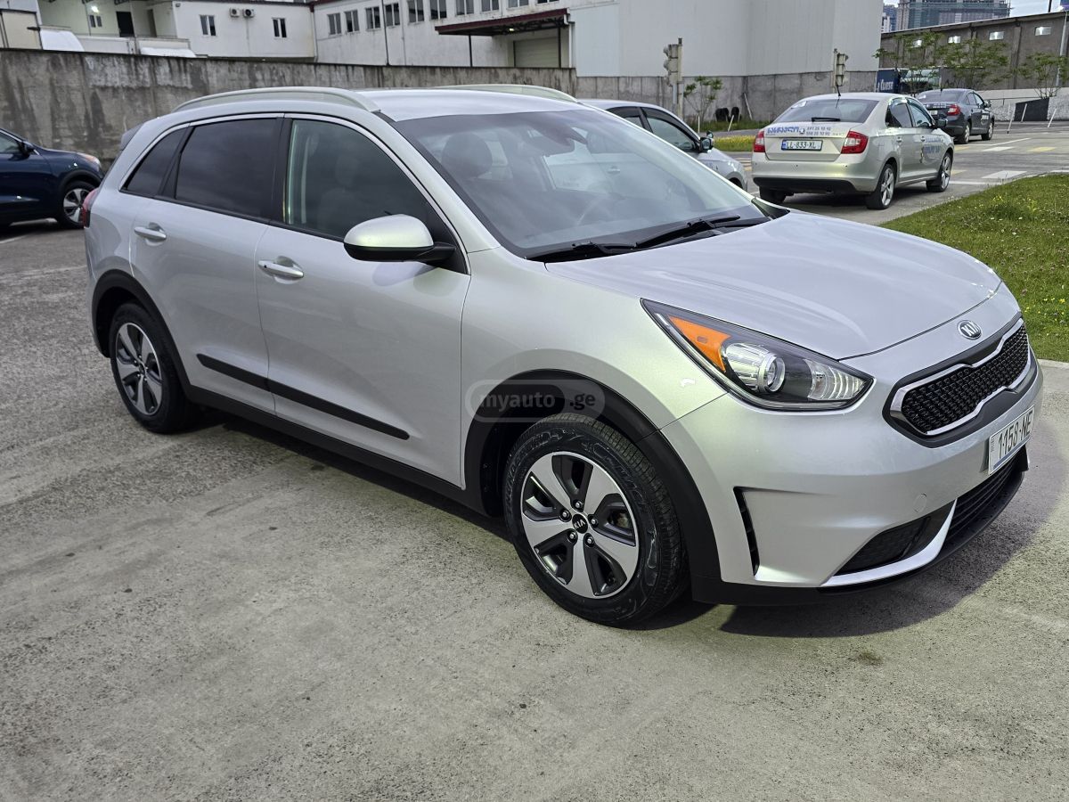 Kia Niro - фото 8
