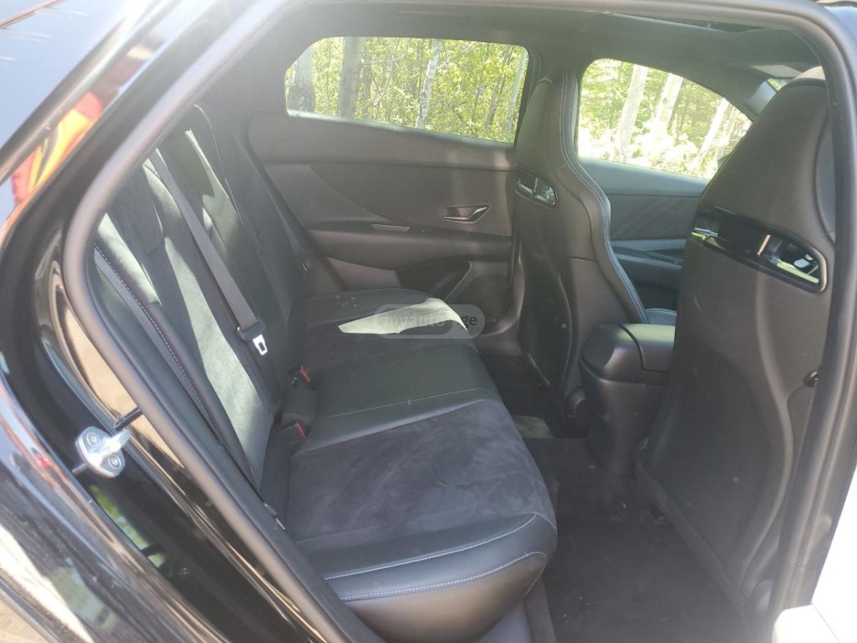 Hyundai Elantra - фото 10