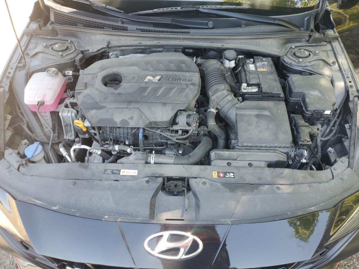 Hyundai Elantra - фото 11